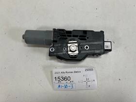 1731171 Alfa Romeo 2017-2023 Stelvio Panoramic Sun Roof / Shade Window Curtain Motor