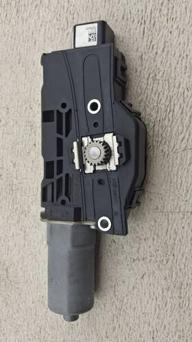 9518827k Alfa Romeo 2017-2023 Giulia Roof Overhead Sunroof Moonroof Motor Regulator Oem
