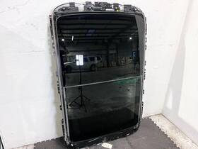 4m0877041 Bentley 17-22 Bentayga Sunroof Moonroof Panoramic Roof Window Glass Frame Oem