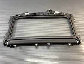 Bmw 54108083186 2019-2022 X7 G07 Panoramic Sunroof Rear Sun Shade With Frame Beige Oem