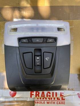 61319288211 Bmw 2012-2018 3 Series F30 Overhead Dome Light Sunroof Switch Control Unit Oem