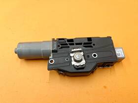 67617398145 Bmw 20-24 840 850 F92 G16 Panoramic Sunroof Moonroof Control Motor Oem