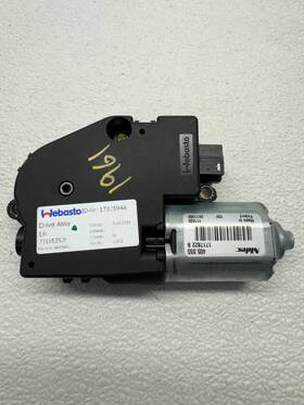 73165359 Bmw 2011 - 2016 5 Seriers 528i 535i Sunroof Motor Oem 231961