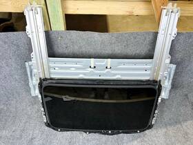 7846282 Bmw 12-15 335i F30 Front Panoramic Sun Roof Sunroof Moonroof Frame Assembly Oem