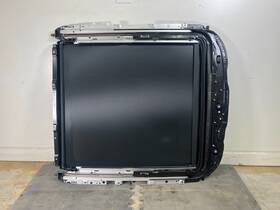 92873681105 Bmw 2020-2023 228i F44 Roof Sunroof Frame With Interior Sun Shade Oem