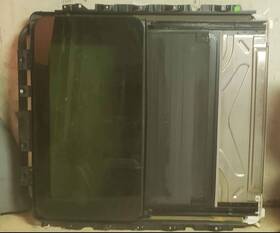 933697001 Bmw 04-10 E60 5 Series Sedan Sunroof Cassette Glass Frame Cover Assembly