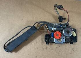 0390201696 Cadillac 1992-2002 Eldorado Sunroof Motor Assembly