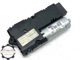 137798 Cadillac 2016-2020 Ct6 Sunroof Moonroof Window Motor With Control Module Oem 137798 Cadillac 2016-2020 Ct6 Sunroof Moonroof Window Motor With Control Module Oem