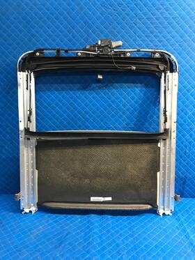 23242994 Cadillac 15-20 Escalade Sun Roof Sunroof Moonroof Frame Track Cassette Beige