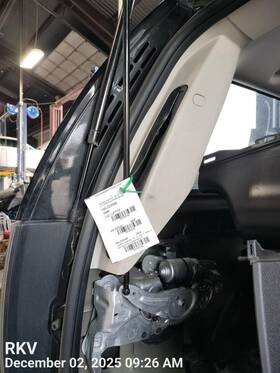 640.gm6e13 Cadillac Escalaesv 2013 Lid Motor Pull Down 7694192