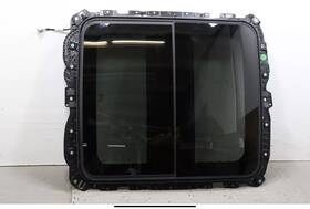 84752908 Cadillac Sunroof Sun Roof Moonroof Window Glass Panel Oem Ct5 2020 - 2024