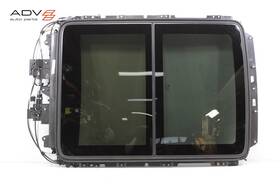 84988268 Cadillac Xt6 Panoramic Sunroof Window Glass And Motors Shade Oem 2022 - 2024