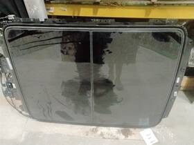 85629573 Cadillac Complete Roof Glass Assembly For 2024 Xt6 2901502