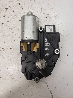 3161073 Chevrolet Used Sunroof Motor Fits 2012 Traverse Grade A