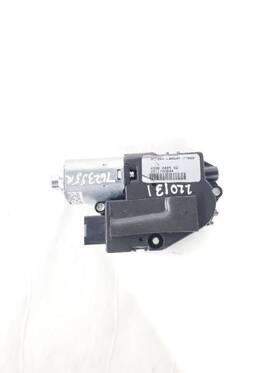 628.gm1d15 Chevrolet Front Sunroof Motor Oem 2015 Traverse