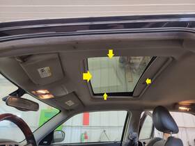 5137553ac Chrysler 05-10 300 Sun Moon Roof Glass Window Only