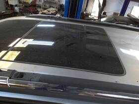 68274065ab Chrysler Fits 17-24 Pacifica Front Dual Panel Roof Center Fixed Glass Only
