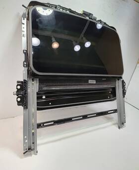 63306-06110-b0 Denso 2018 - 2024 Toyota Camry Sun Roof Sunroof Window Glass With Motor And Shade Oem