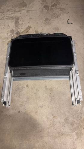 581.697010 Factory/oem 20 2015-2023 Dodge Charger Sunroof Sun Roof Assembly