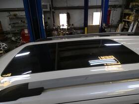 Bb5z78500a18a Ford Fits 2011 - 2017 Explorer Front And Rear Roof Glass Assy W Frame Mechanism