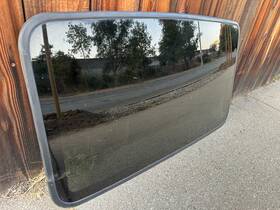 Dr11711ypy Ford U377-hs 2008-2012 Escape Sunroof Glass Used Oem