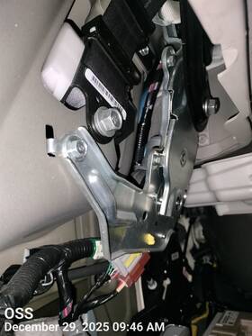 Honda 640.ho1p11 Odyssey 2011 Lid Motor Pull Down 7957772