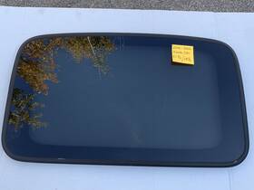 70200s9aj02 Honda 2002-2006 Cr-v Upper Sunroof Window Glass Moonroof Power Oem