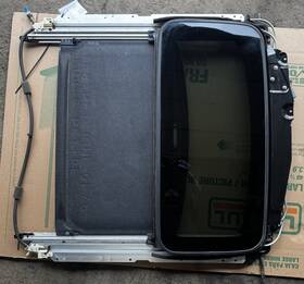 Gg01402379rm Honda 2011-2017 Odyssey Complete Sunroof Glass Moonroof Oem