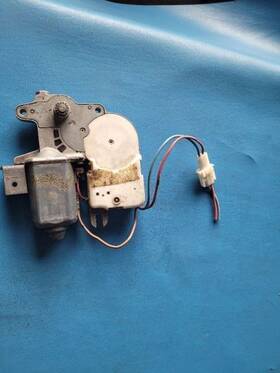 628.am8395 Jeep 1995 Grand Cherokee Power Sunroof Motor 150698