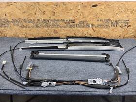 81670-p1000wk Kia Sportage Sx 23-25 Panoramic Sunroof Frame Sliding Track Rail With Shade Oem