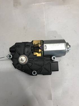 81671-2t000 Kia 11 12 13 Optima Sun Roof Motor For Glass Movement Pn
