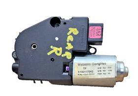 Kia A130117043 2011-2013 Optima Sunroof Motor Right Rear Oem