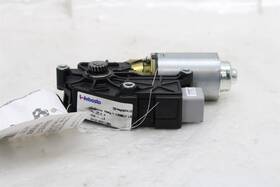 797506 Land Rover Used Sunroof Motor Fits 2017 Evoque Grade A 797506 Land Rover Used Sunroof Motor Fits 2017 Evoque Grade A