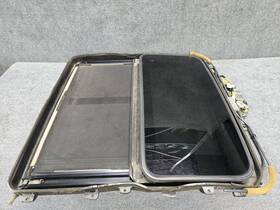 63203-24040 Lexus 92-00 Sc300 Sc400 Oem Sunroof Headlining Glass Roof Track Sliding Assembly