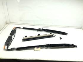 04b3w3621c0361 Lincoln 2020-2024 Corsair Panoramic Sunroof Track Sunshade Roller Oem