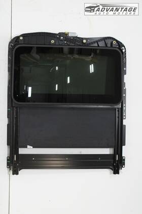 06701415940 Maserati 2014-2020 Ghibli M157 Overhead Roof Sunroof With Shade And Motor Oem