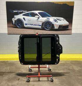 670266140 Maserati 2021-2022 Levante M161 Pamoramic Sunroof Glass Assembly Gray Oem 670266140 Maserati 2021-2022 Levante M161 Pamoramic Sunroof Glass Assembly Gray Oem