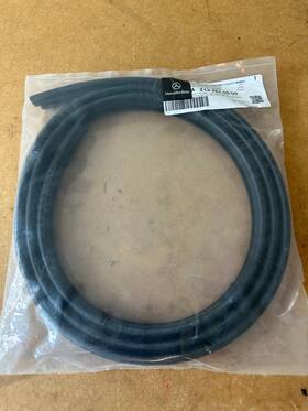 2137820000 Mercedes New Benz Inner Center Sliding Sunroof Seal Oem / Su 1917