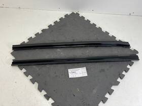 Mercedes 2547820800 2023-2026 Benz Glc 300 Panoramic Left/ Right Sun Roof Moldings Pair Oem