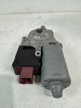 A1669000910 Mercedes 2017-2019 Gls Gl Sun Roof Sunroof Window Glass Motor Oem