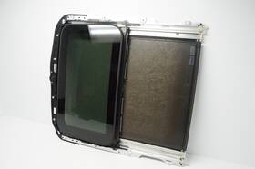 A2057806900 Mercedes 2017 - 2019 E300 W213 Sunroof Moonroof Upper Window Glass Oem