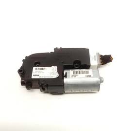 110126 Mercedes-benz 2012 C250 Sun Roof Sunroof Motor Roller Blind Oem 110126 Mercedes-benz 2012 C250 Sun Roof Sunroof Motor Roller Blind Oem