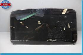 164-780-01-00 Mercedes-benz 06-11 Ml350 E350 R350 Sunroof Sun Roof Window Glass Oem