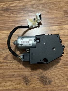 1717822a Mercedes-benz 08-14 E350 E550 Sunroof Sun Moon Roof Glass Power Window Motor Oem