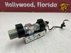 1728000030 Mercedes-benz 2012-2020 Slc Slk Convertible Roof Top Hydraulic Pump Motor Oe 60k 2019