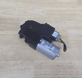 2049064102 Mercedes-benz 08-14 W204 C250 C300 S600 Cl550 Panoramic Sunroof Sun Roof Motor Oem
