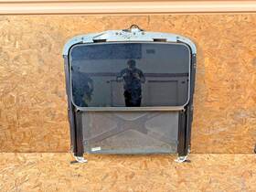A1647800729 Mercedes-benz Ml63 Amg Ml350 Ml550 Panoramic Sunroof Sun Roof Glass Assembly Oem
