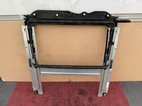 A1667801429 Mercedes-benz W166 Ml350 Ml550 Ml250 Sunroof Rail Frame Assembly Oem 2012-2015 A1667801429 Mercedes-benz W166 Ml350 Ml550 Ml250 Sunroof Rail Frame Assembly Oem 2012-2015