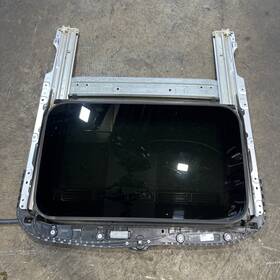 Mercedes-benz A20578017019k30 17-20 E300 E350 W213 Sunroof Moonroof Sun Panoramic Roof Oem 2057801701