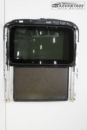 A20578069009k30 Mercedes-benz 2017-2019 E300 W213 Sun Roof Moonroof Glass Panel Oem